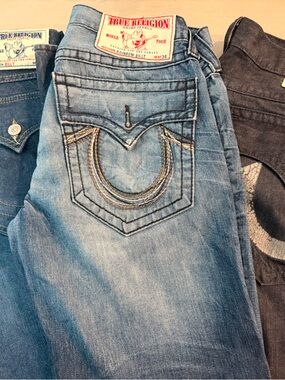 True Religion Dark Blue Denim Boot Cut Jeans Label